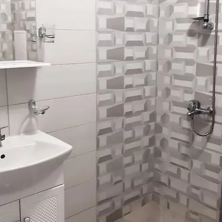 Twoo Rooms Apartment 8 *